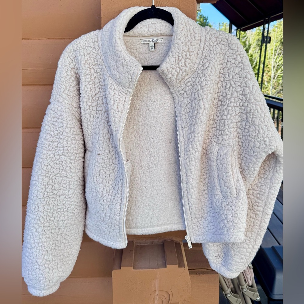 BUNDLE Express Cream & Black Sherpa Jackets - Picture 12 of 16